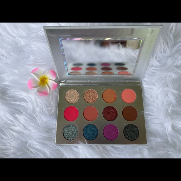EYESHADOW PALETTE - Picture 4 of 5